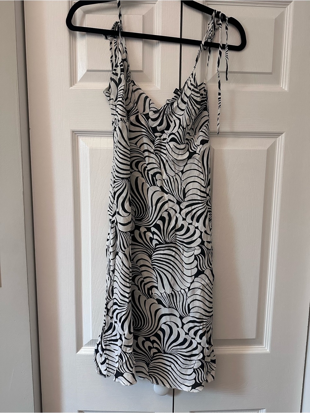 H&M Black and White Abstract Tie-Shoulder Slip Dress